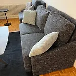 Deutz Apartment *